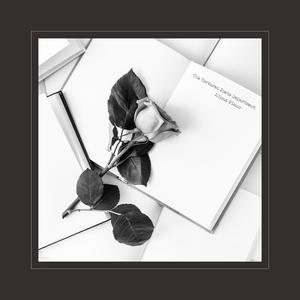 粉嫩小泬没有毛小便是正常吗
